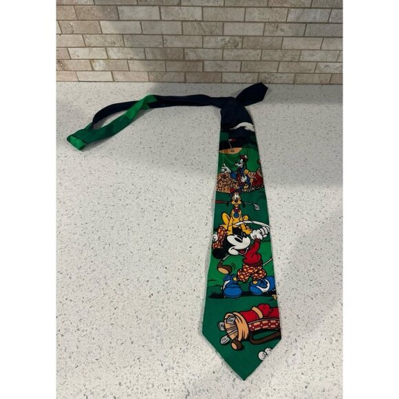 Mickey Mouse & Friends 100% Silk Men's Tie Golf Goofy Pluto Disney Store Vintage - Picture 1 of 4